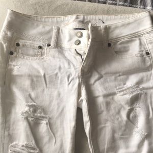 Destroyed Skinny Jeans